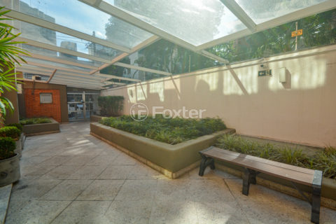 Image 20 - 847774