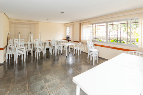 Image 31 - 944768