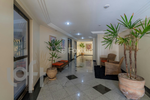 Image 43 - 1039343