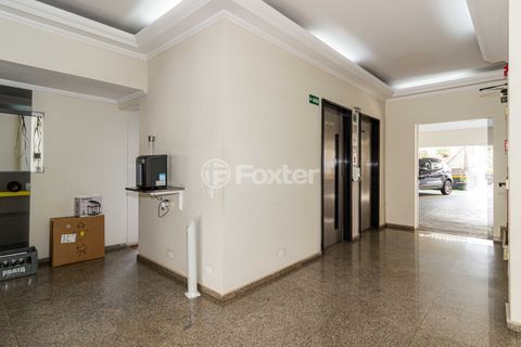 Image 27 - 872529