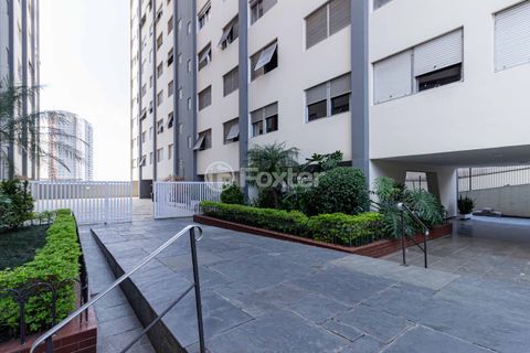 Image 25 - 925606
