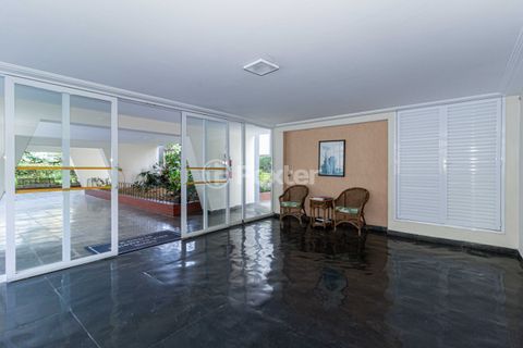 Image 27 - 925606