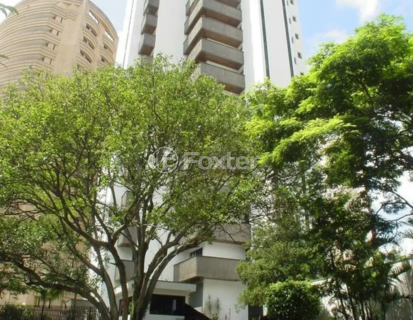Image 33 - 990569