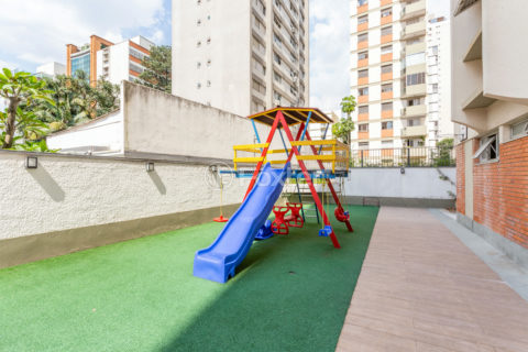 Image 37 - 1009011