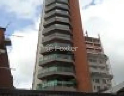 Image 39 - 1031136