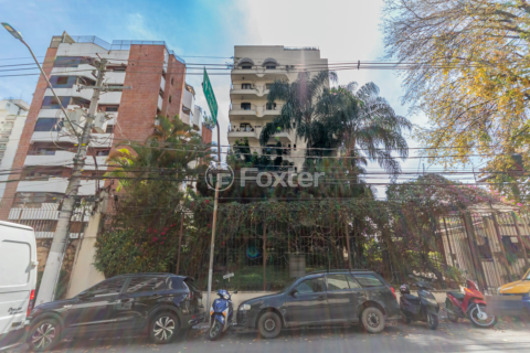 Image 29 - 700336