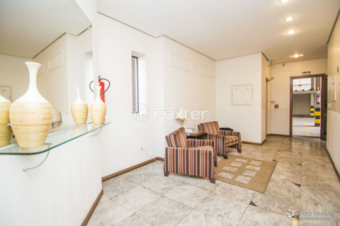 Image 30 - 304463