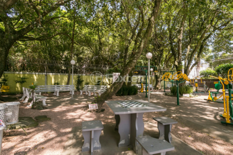 Image 38 - 296082