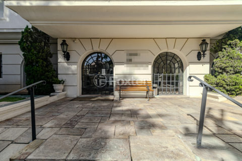 Image 33 - 1010340