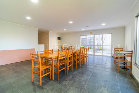 Image 33 - 1001435
