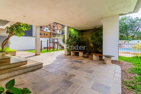Image 41 - 1028700