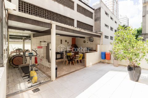 Image 28 - 966659