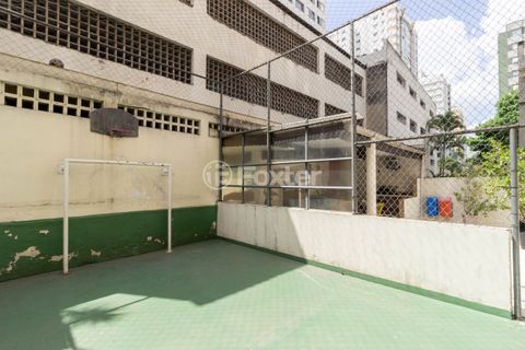 Image 29 - 966659