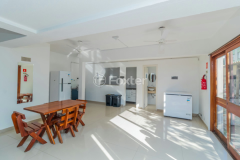 Image 37 - 1003739