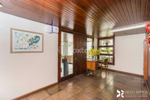 Image 30 - 1009481