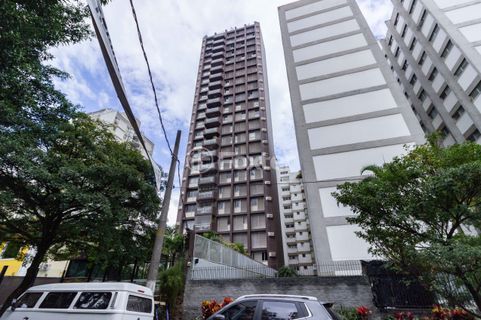 Image 34 - 882847