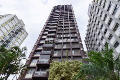 Image 37 - 882847