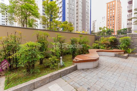 Image 14 - 979472