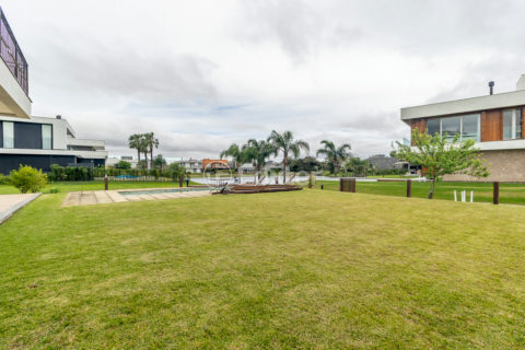 Image 175 - 210150