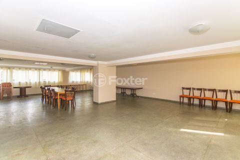 Image 29 - 873608