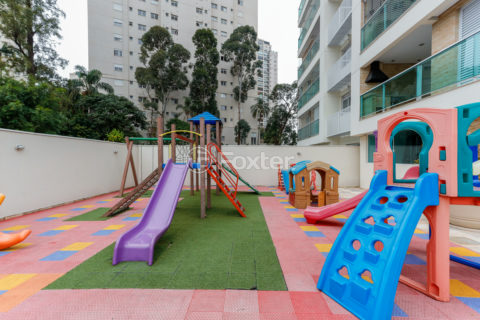 Image 32 - 1016106