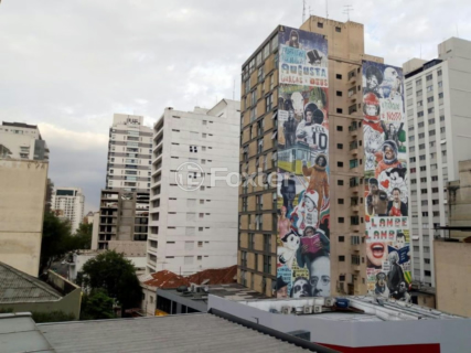 Image 21 - 872928