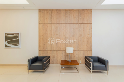 Image 31 - 900112