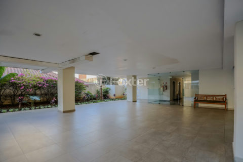 Image 31 - 1017074