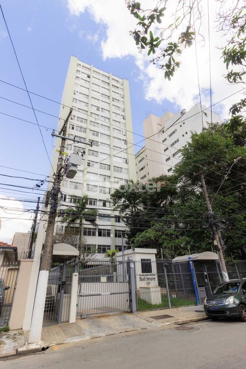 Image 36 - 879123