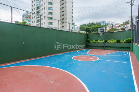 Image 19 - 334876