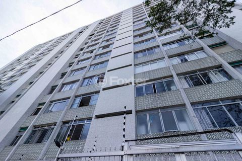 Image 19 - 881776