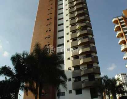 Image 52 - 1035572