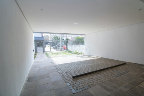 Image 9 - 133300