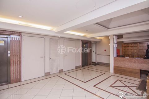 Image 38 - 1004789