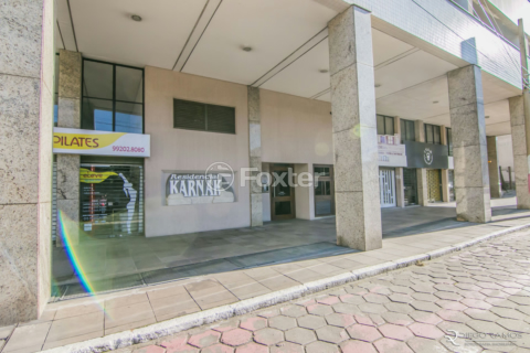 Image 35 - 1004789