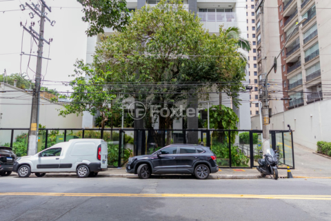 Image 21 - 1016826