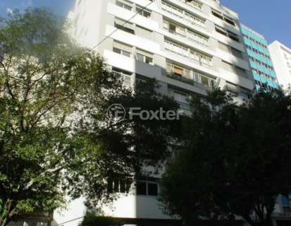 Image 44 - 876630