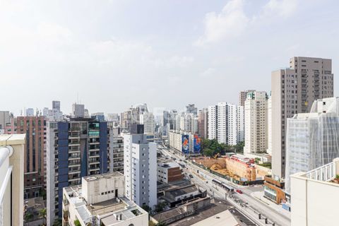 Image 39 - 1010185