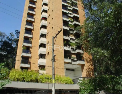 Image 40 - 1035551