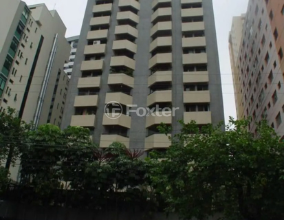 Image 17 - 1030300