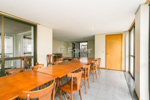 Image 33 - 1034505