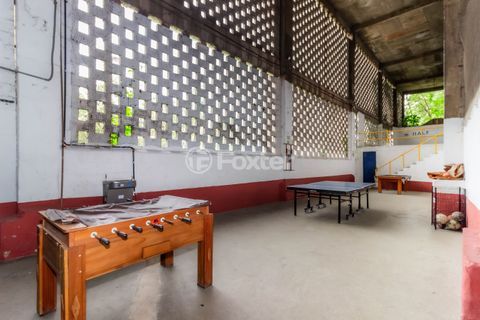 Image 32 - 318625