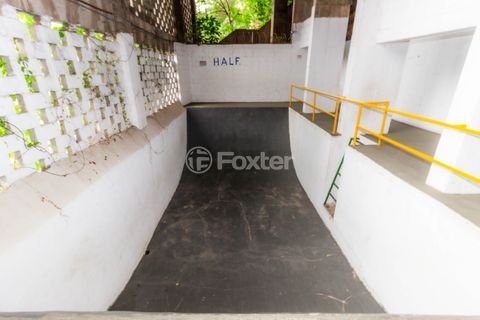 Image 34 - 318625