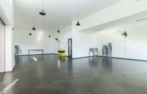 Image 31 - 325268