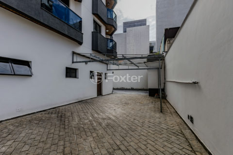 Image 26 - 1006659