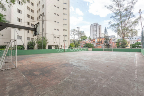 Image 45 - 327537