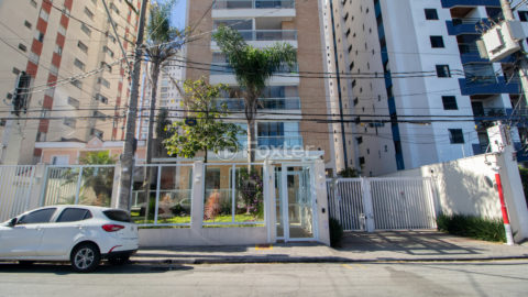 Image 43 - 1015340