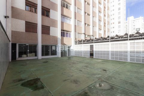 Image 45 - 812927
