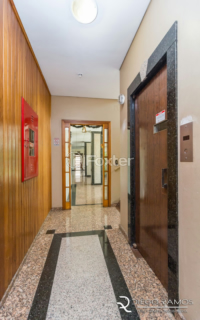 Image 4 - 841195