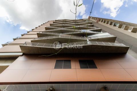 Image 16 - 1014757